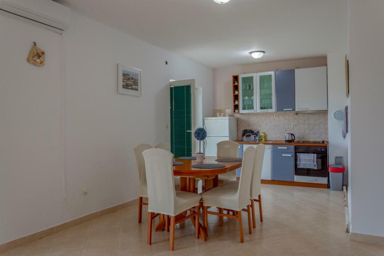 Apartmani Lana Skradin Exteriér fotografie