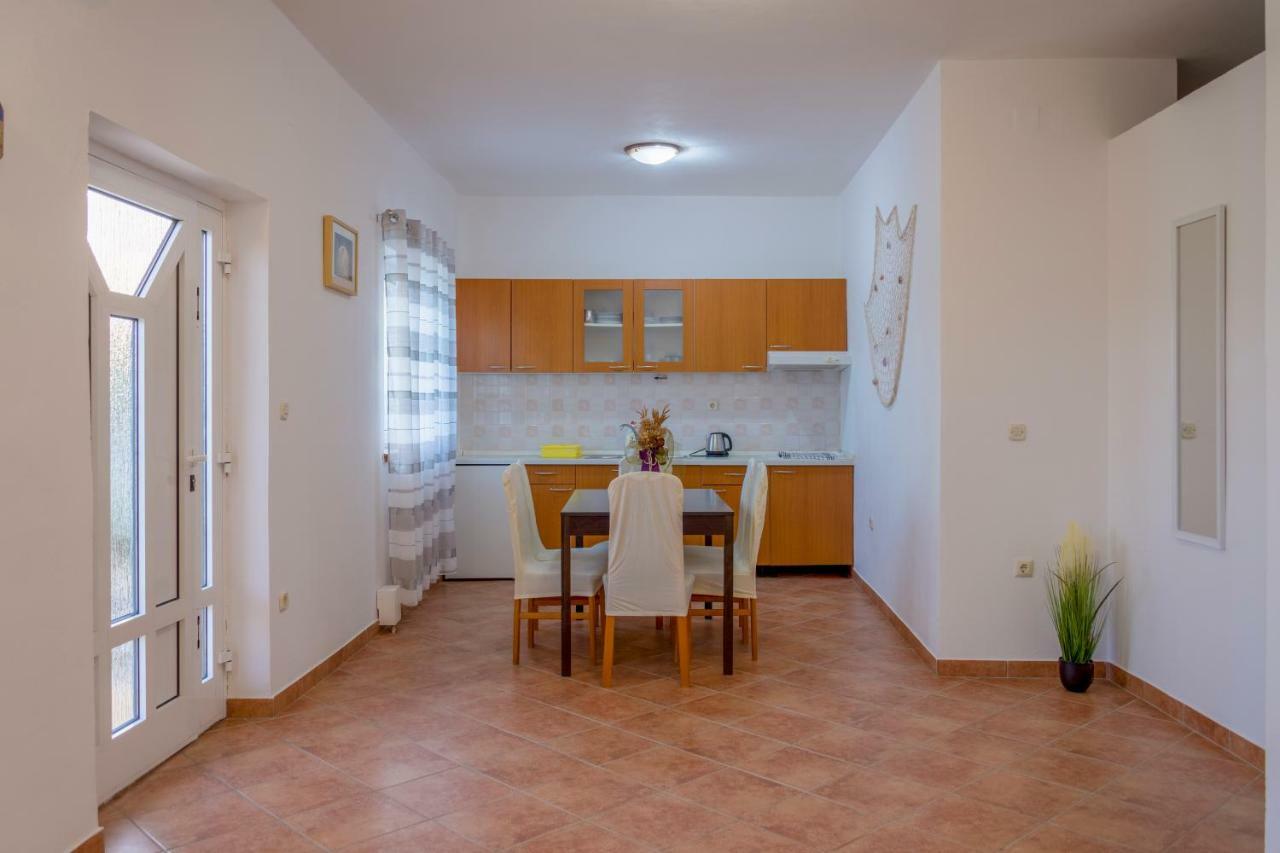 Apartmani Lana Skradin Exteriér fotografie